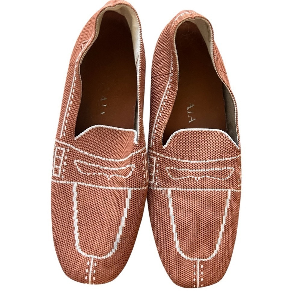 Vivaia Faux Loafers, size 40